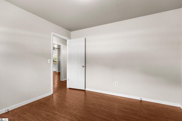111 Faunawood Drive, Simpsonville, SC 29680