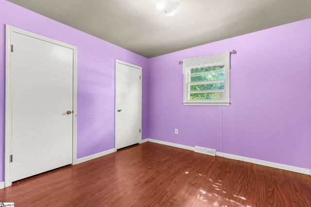 111 Faunawood Drive, Simpsonville, SC 29680