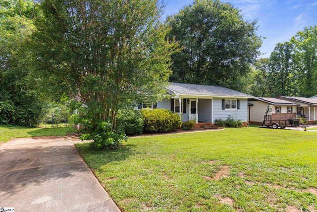 111 Faunawood Drive, Simpsonville, SC 29680