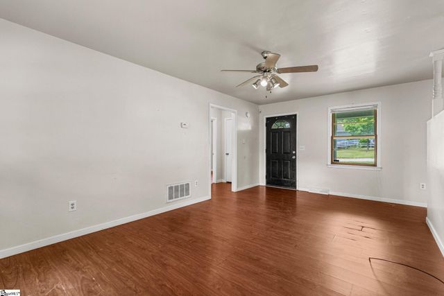 111 Faunawood Drive, Simpsonville, SC 29680