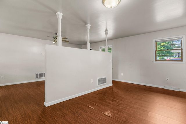 111 Faunawood Drive, Simpsonville, SC 29680