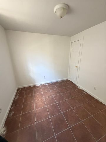 4353 Brinkley Street 5, Houston, TX 77051