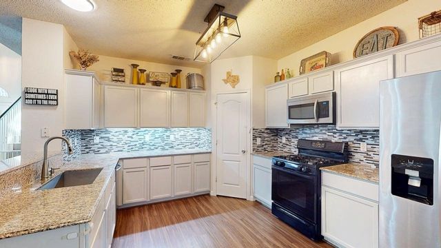 3805 Braxton Lane, Flower Mound, TX 75028