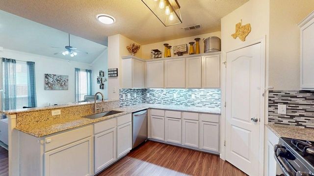 3805 Braxton Lane, Flower Mound, TX 75028