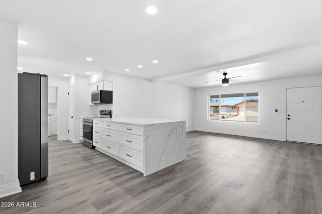 4039 E CATALINA Circle, Mesa, AZ 85206