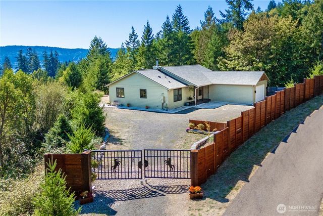 151 NE Myrlis Joy Drive, Tahuya, WA 98588