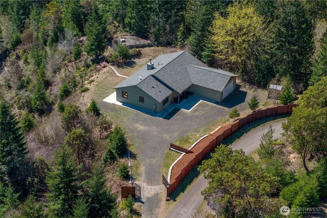 151 NE Myrlis Joy Drive, Tahuya, WA 98588