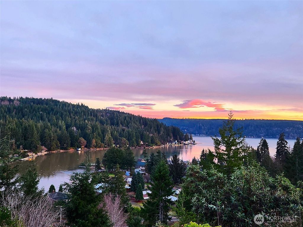151 NE Myrlis Joy Drive, Tahuya, WA 98588