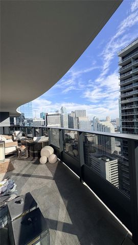 1000 Brickell Plz 4009, Miami, FL 33131