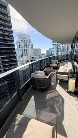 1000 Brickell Plz 4009, Miami, FL 33131