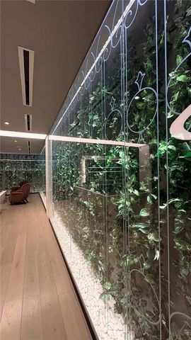 1000 Brickell Plz 4009, Miami, FL 33131