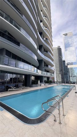 1000 Brickell Plz 4009, Miami, FL 33131