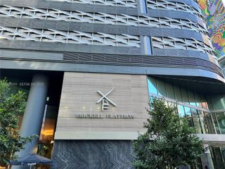 1000 Brickell Plz 4009, Miami, FL 33131