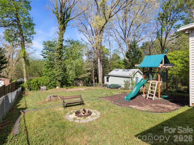 68 Vandalia Avenue, Asheville, NC 28806