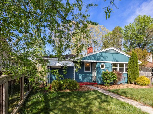 68 Vandalia Avenue, Asheville, NC 28806