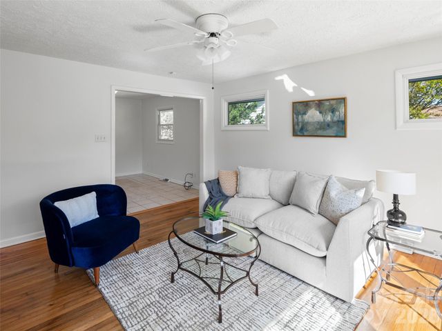 68 Vandalia Avenue, Asheville, NC 28806