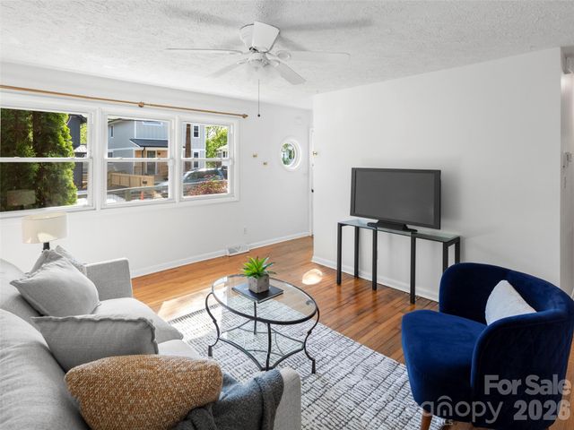 68 Vandalia Avenue, Asheville, NC 28806