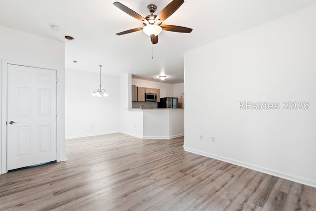 100 Kensington Blvd Apt 305, Bluffton, SC 29910
