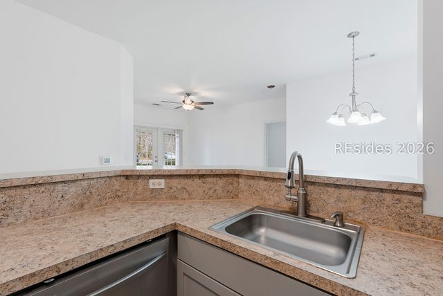 100 Kensington Blvd Apt 305, Bluffton, SC 29910