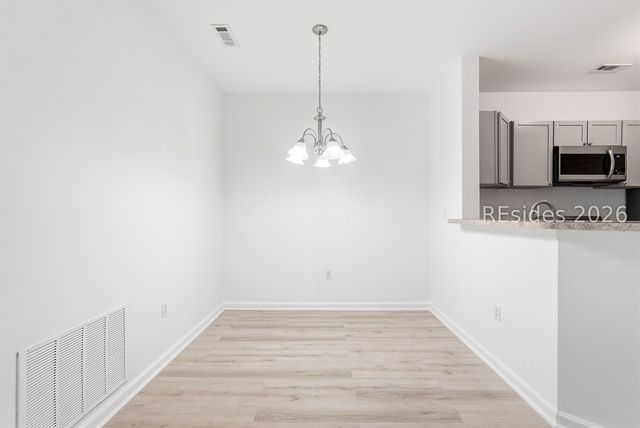 100 Kensington Blvd Apt 305, Bluffton, SC 29910