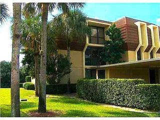 5250 WOODLAND LAKES Drive 231, Palm Beach Gardens, FL 33418