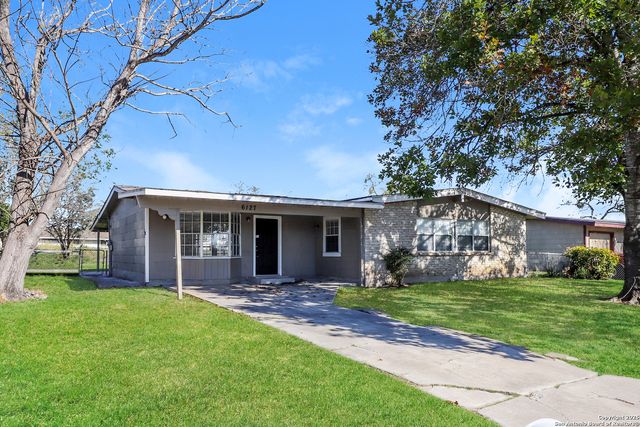6127 Bright Valley Dr, San Antonio, TX 78242
