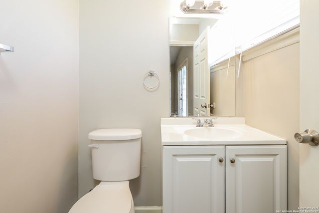 6127 Bright Valley Dr, San Antonio, TX 78242