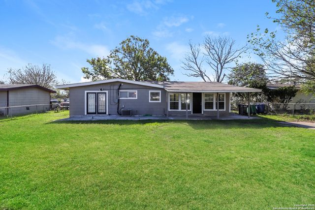 6127 Bright Valley Dr, San Antonio, TX 78242