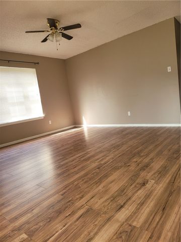 3619 La Paz Dr, Corpus Christi, TX 78415