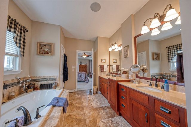 96 Vance Dr, Cross Creek Twp, PA 15021