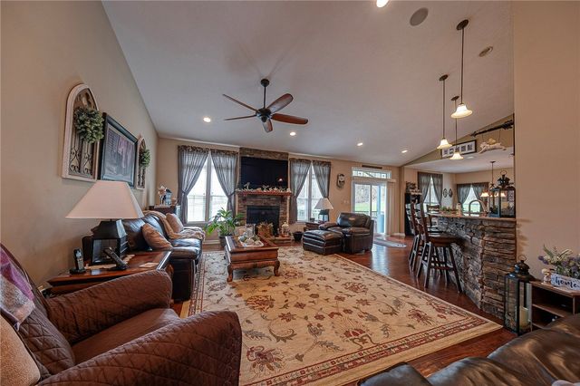 96 Vance Dr, Cross Creek Twp, PA 15021