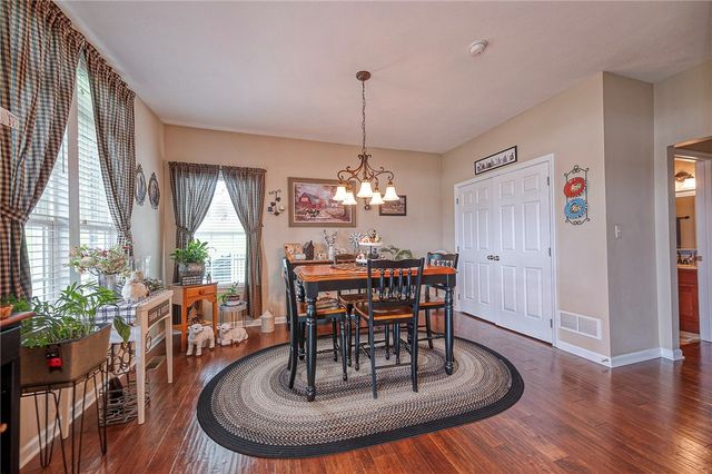 96 Vance Dr, Cross Creek Twp, PA 15021