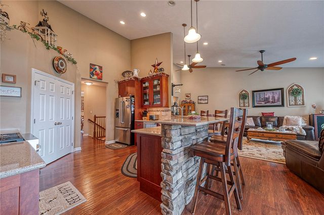 96 Vance Dr, Cross Creek Twp, PA 15021