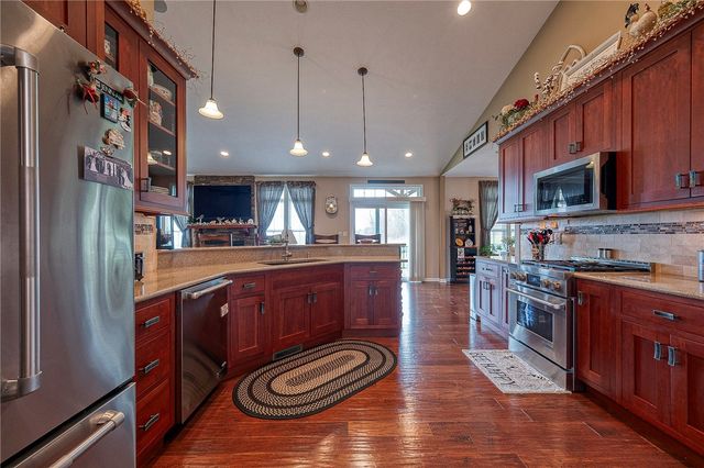 96 Vance Dr, Cross Creek Twp, PA 15021