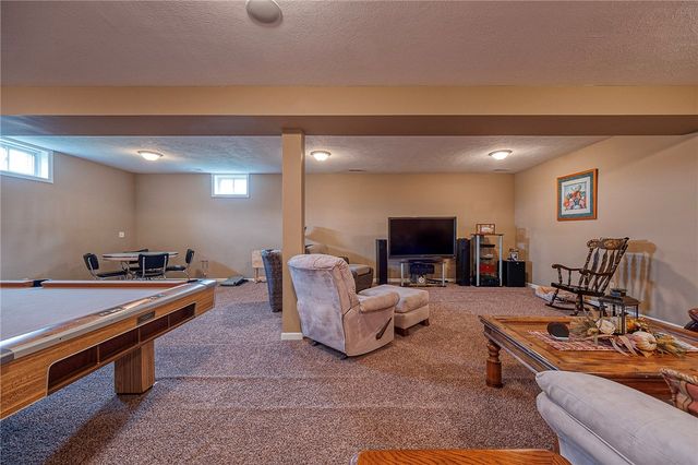 96 Vance Dr, Cross Creek Twp, PA 15021