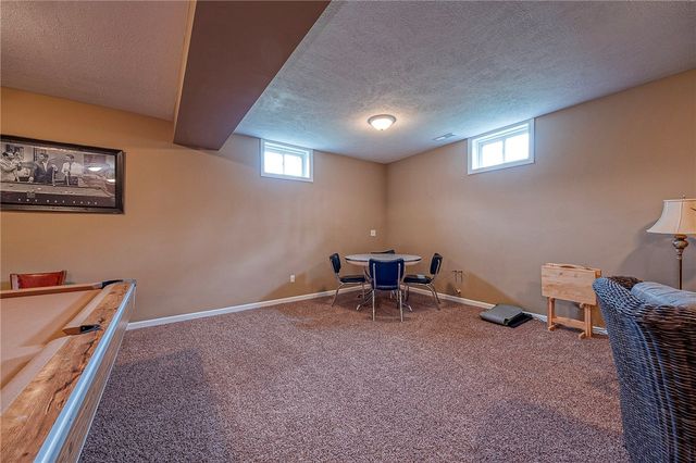 96 Vance Dr, Cross Creek Twp, PA 15021