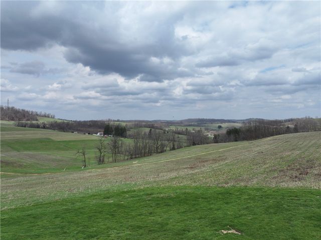 96 Vance Dr, Cross Creek Twp, PA 15021