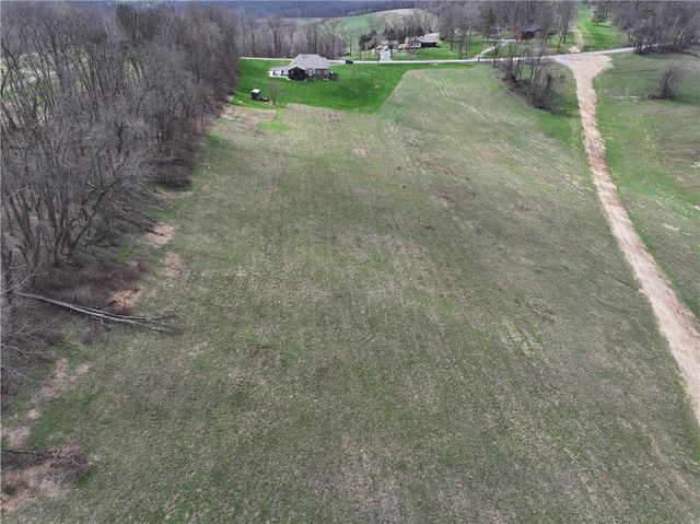 96 Vance Dr, Cross Creek Twp, PA 15021