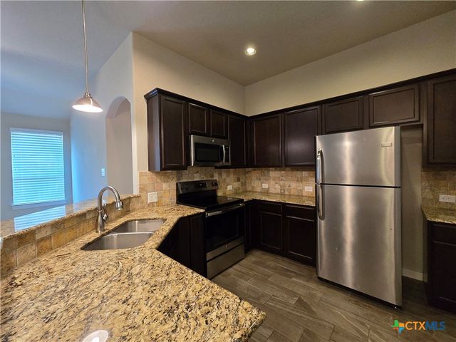 526 Creekside Forest, New Braunfels, TX 78130