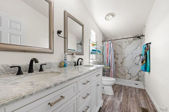 979 S Dawnview Dr, Pueblo West, CO 81007