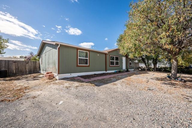 979 S Dawnview Dr, Pueblo West, CO 81007