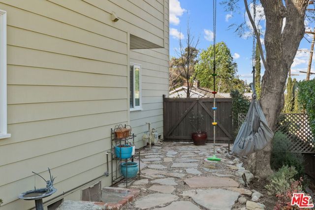 3734 Loadstone Drive, Sherman Oaks, CA 91403