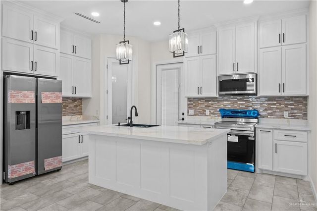 4701 Del Valle Street, Edinburg, TX 78542