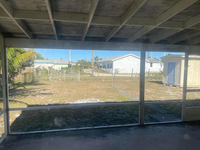 513 NW 9th Avenue, Boynton Beach, FL 33435