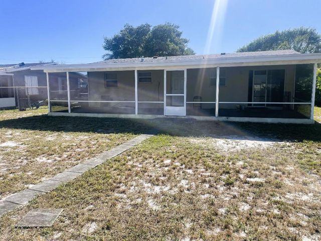 513 NW 9th Avenue, Boynton Beach, FL 33435