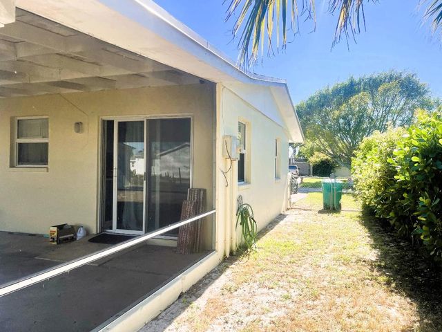 513 NW 9th Avenue, Boynton Beach, FL 33435