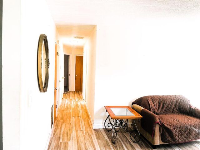 513 NW 9th Avenue, Boynton Beach, FL 33435