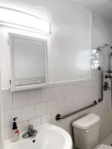 513 NW 9th Avenue, Boynton Beach, FL 33435