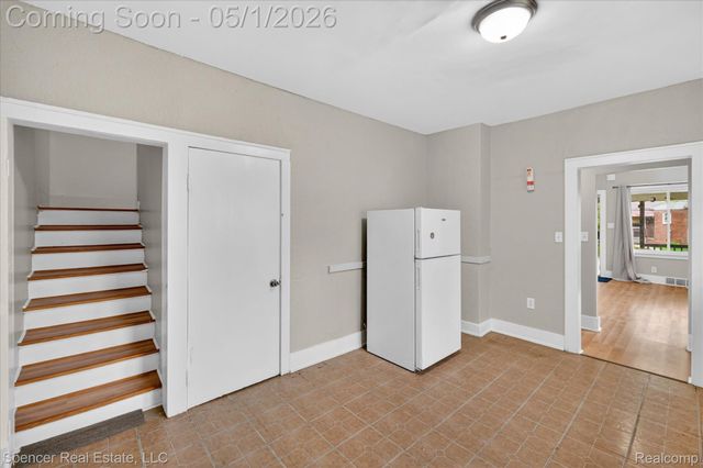 6881 Brace Street, Detroit, MI 48228