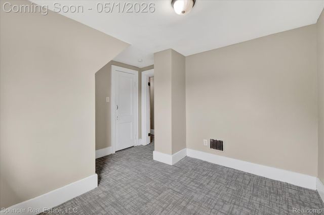 6881 Brace Street, Detroit, MI 48228